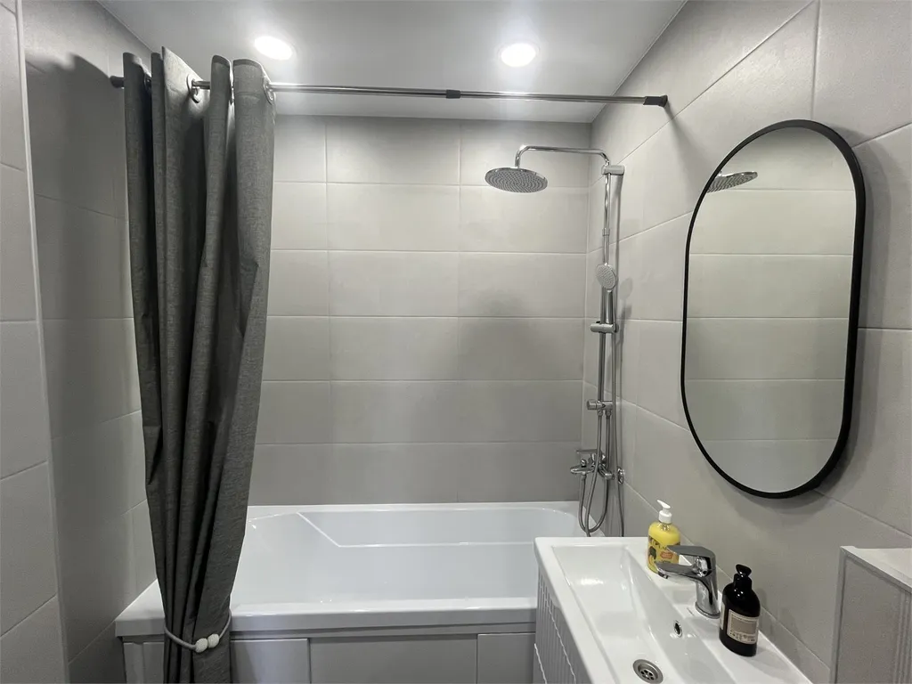 Уютная квартира с кондиционером, водонагревателем около ТРЦ Аркада