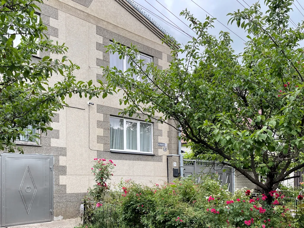 Коттедж Уютный дом недалеко от Собора и парка — Кисловодск