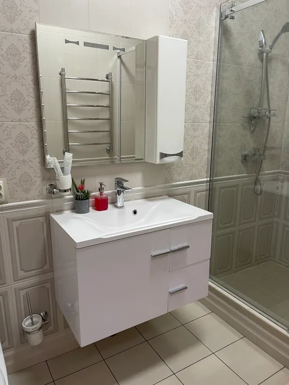 Квартира с видом на горы, в центре города