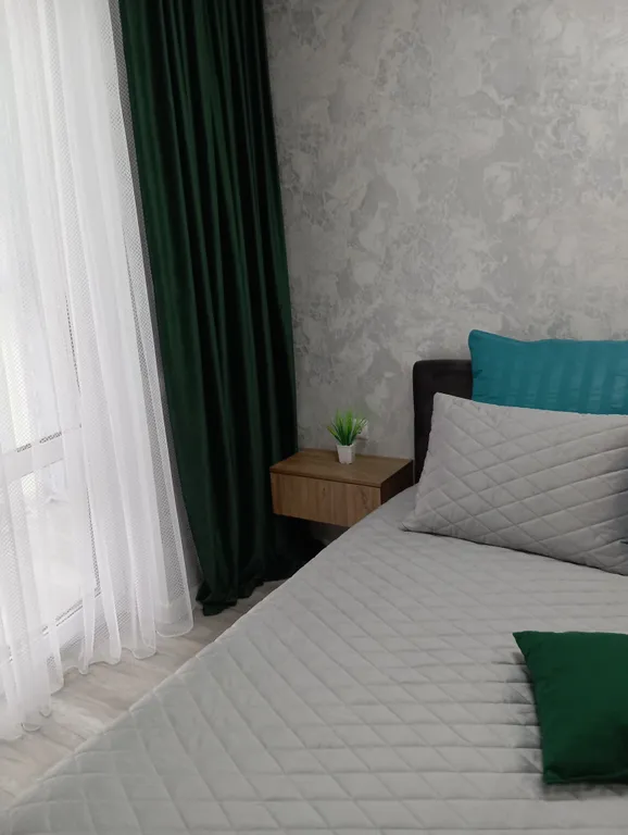 Новая, красивая студия с балконом в ЖК Зеландия