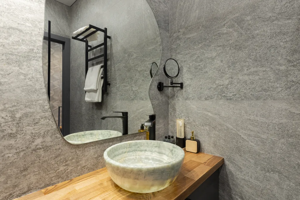 Стильный двухуровневый лофт с панорамными видами на Москву