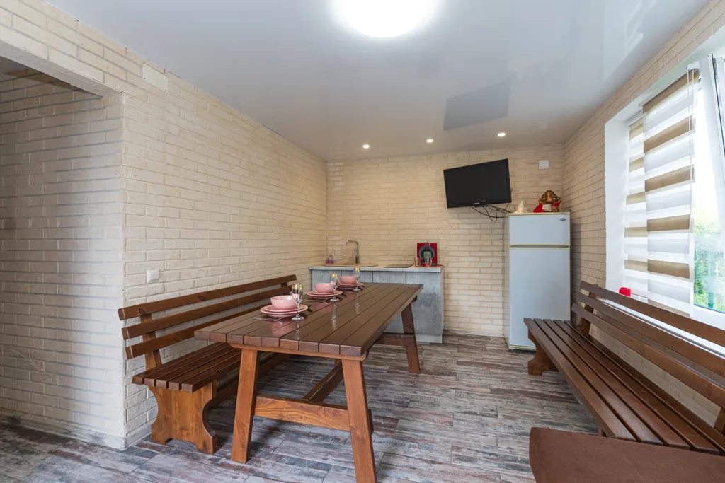 Дом с баней и бассейном