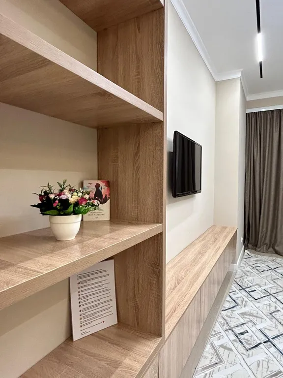 Стильная квартира с балконом в верхней части города