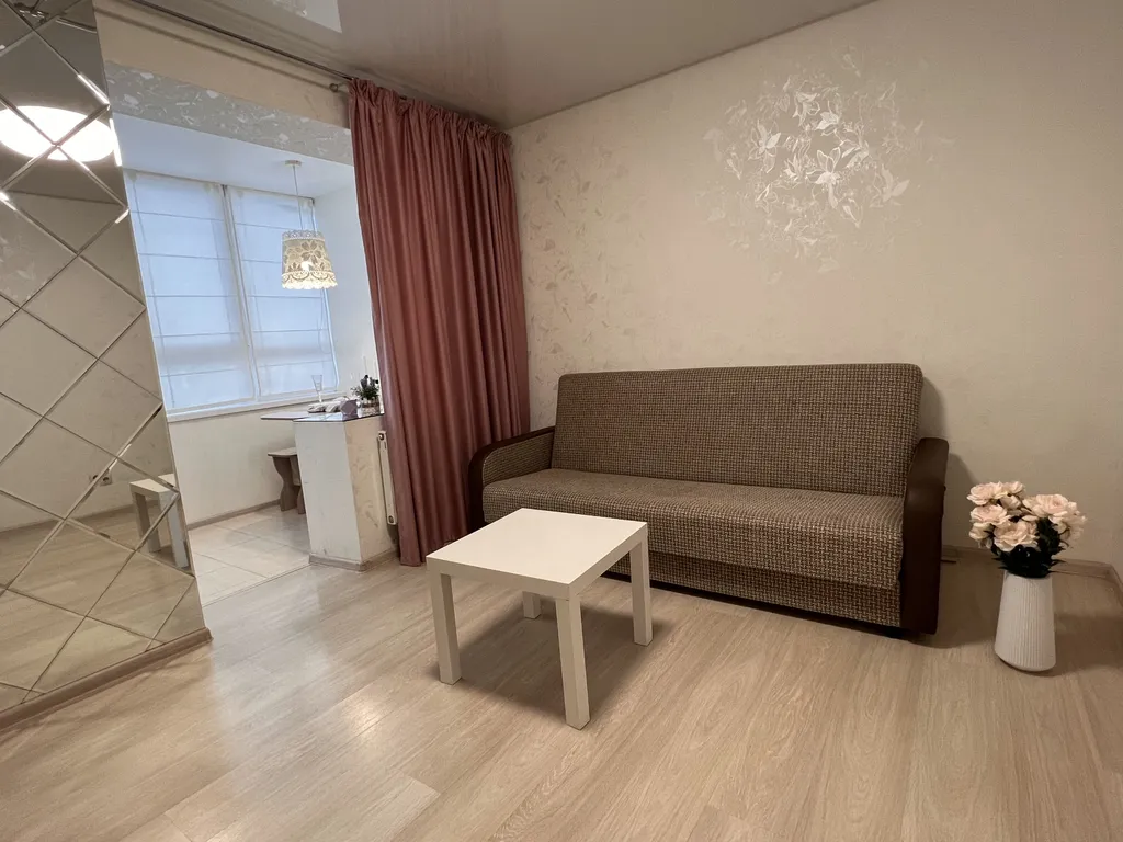 Уютная 2-комнатная квартира-студия в ЖК Малахит рядом с парком Победы