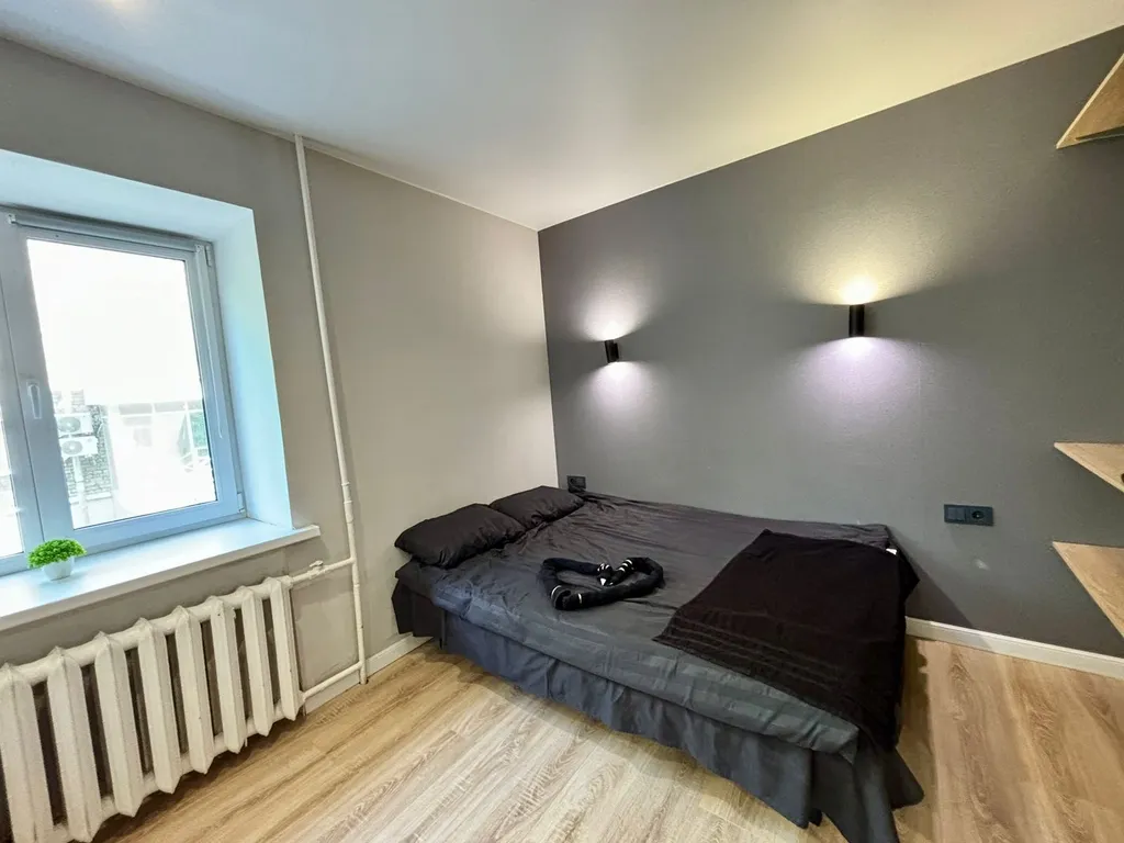 Светлая-уютная квартира в центре города с видом на сквер