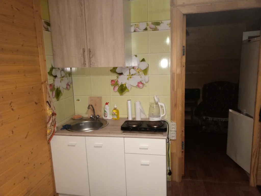 Уютный летний домик на берегу реки Ока