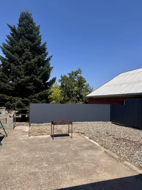 Уютный дом в черте города