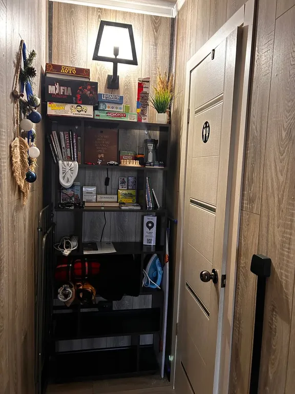 Дом с купелью и сауной, костровой зоной, мангалом и качелями