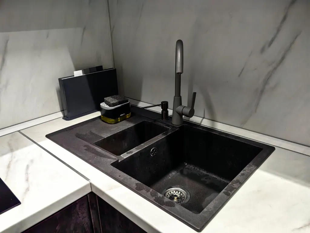 Уютная двухкомнатная квартира на берегу Оби