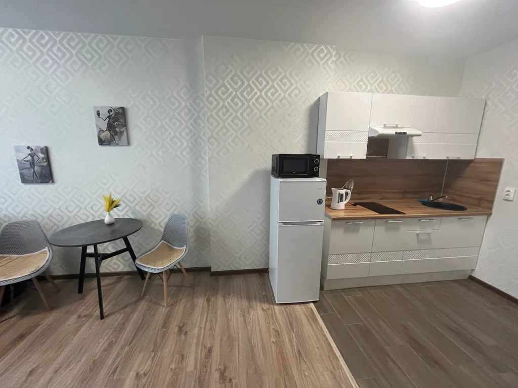 Квартира с видом на пруд