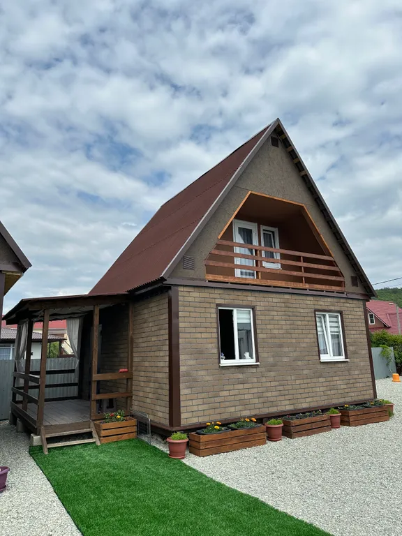 Уютный дом с бассейном