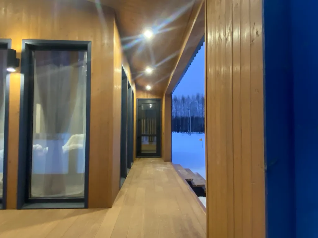 Уютный барнхаус с видом на лес