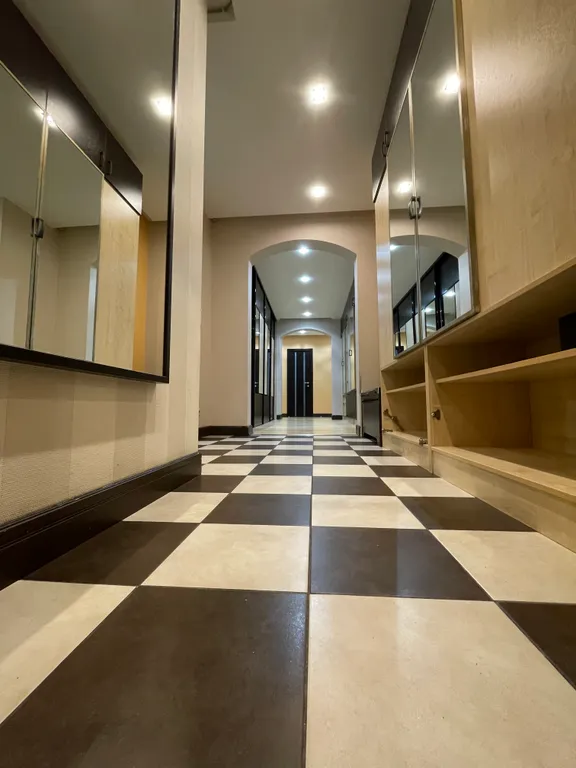 Шикарная квартира с джакузи и сауной