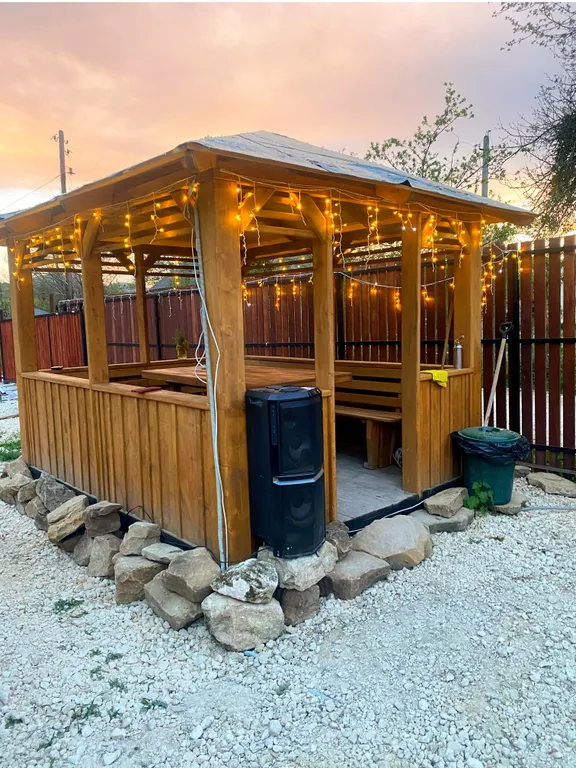 Уютный номер с видом на горы