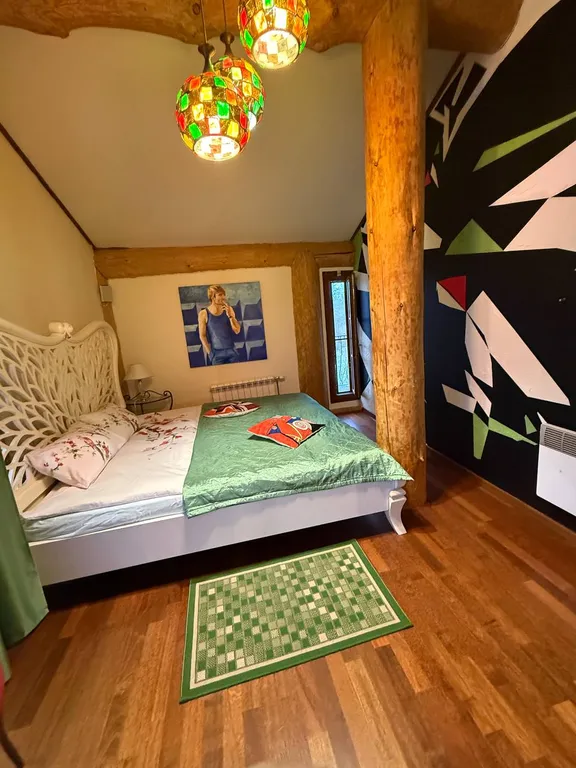 Большой дом у реки с баней в 2 часах от СПб