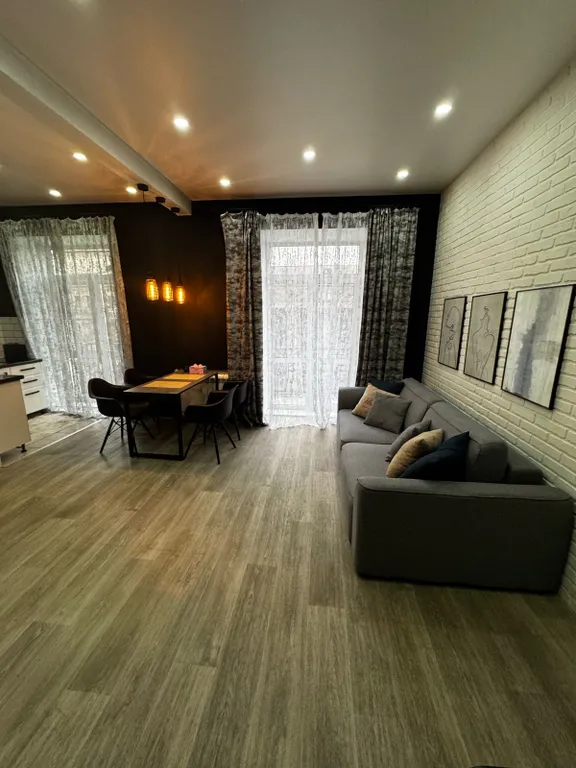 Лофт с видом на Драмтеатр — центр