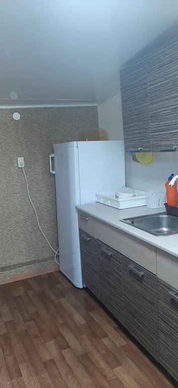 Отдельный дом без хозяев у залива