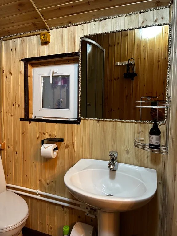 Коттедж Уютный домик с панорамными окнами с видом на лес — Архыз