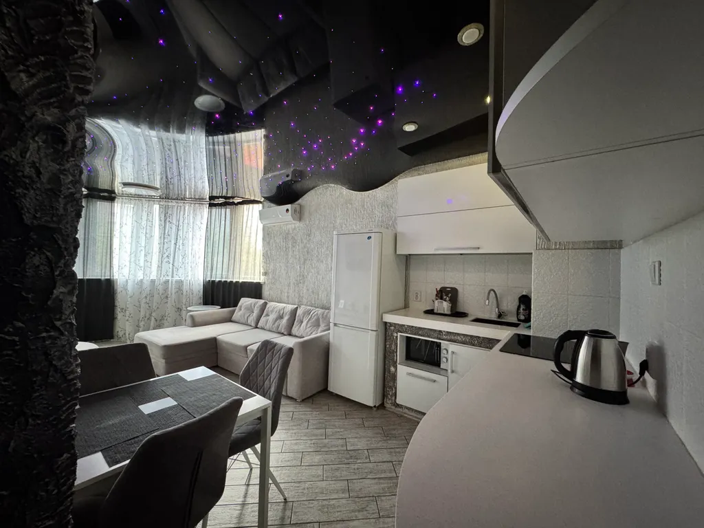 Омск, Кировский у ТЦ Мега