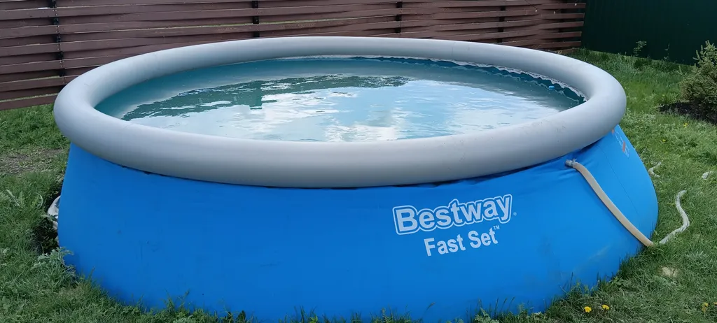 Дом с баней и банным чаном у реки