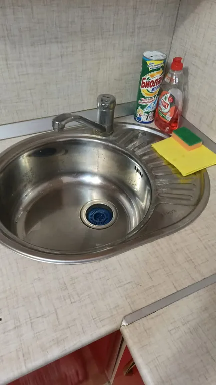 Ленинский район, каштак. Спортивные комплексы, учебные заведения, тц