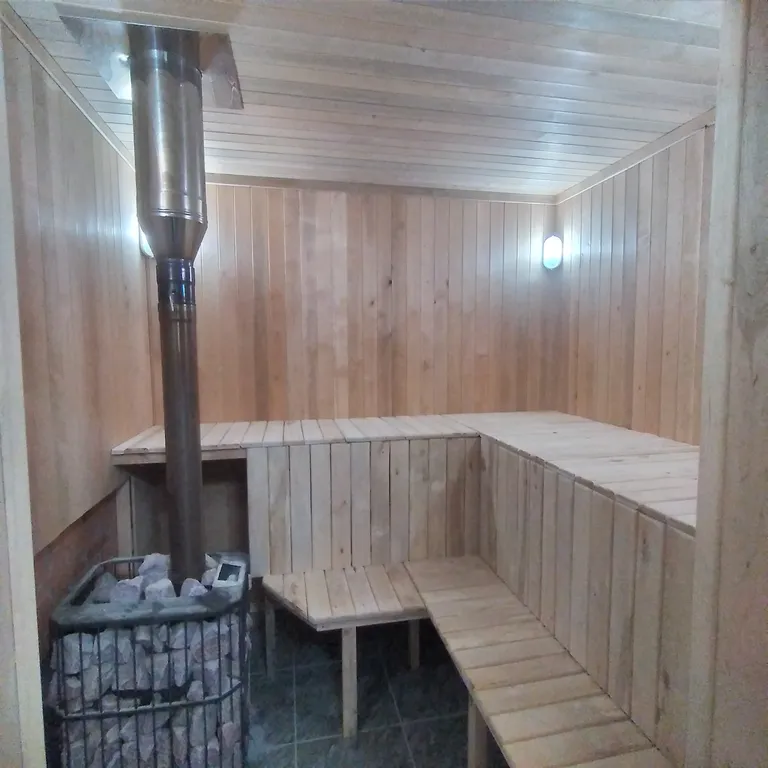 Дом с красивым видом на озеро Дривяты