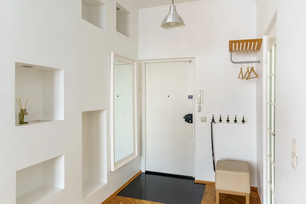 Просторная квартира в центре города с видом на реку