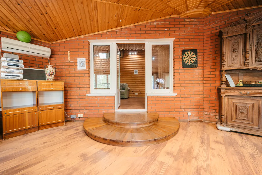 Дом в лесу в русском стиле