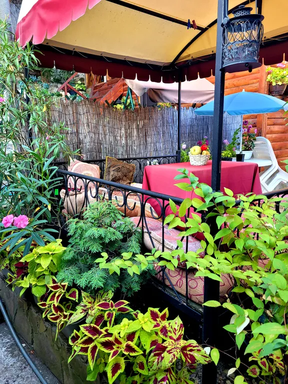 Сказочный домик с террасой в Симеизе