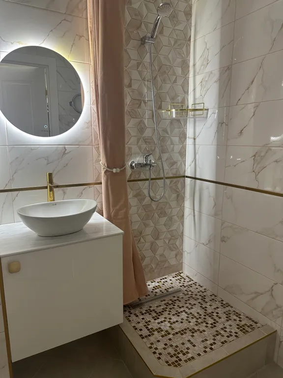 Расширенный центр города, новый ЖК