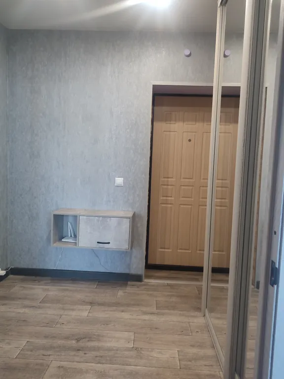 1-комнатная квартира 36 кв 2 дивана