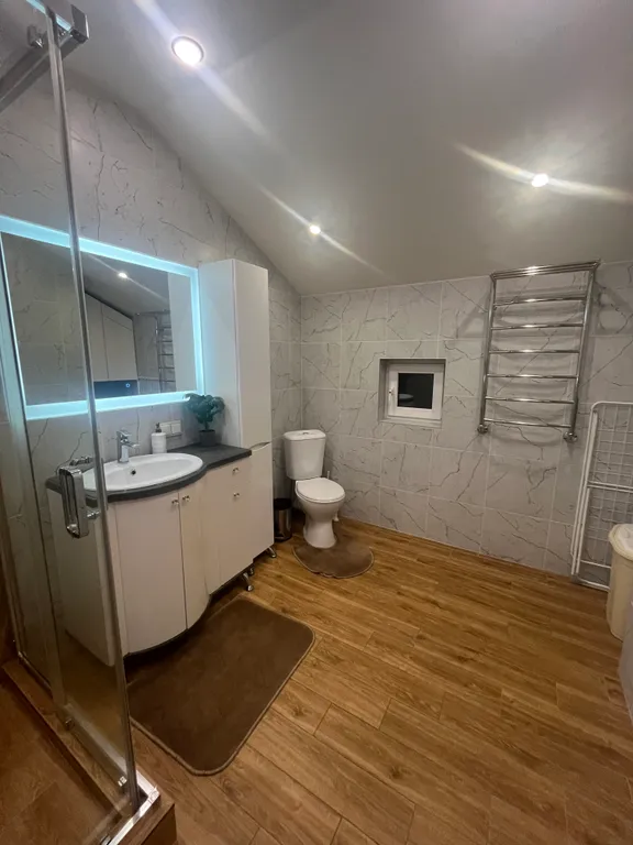 Уютный светлый дом с баней