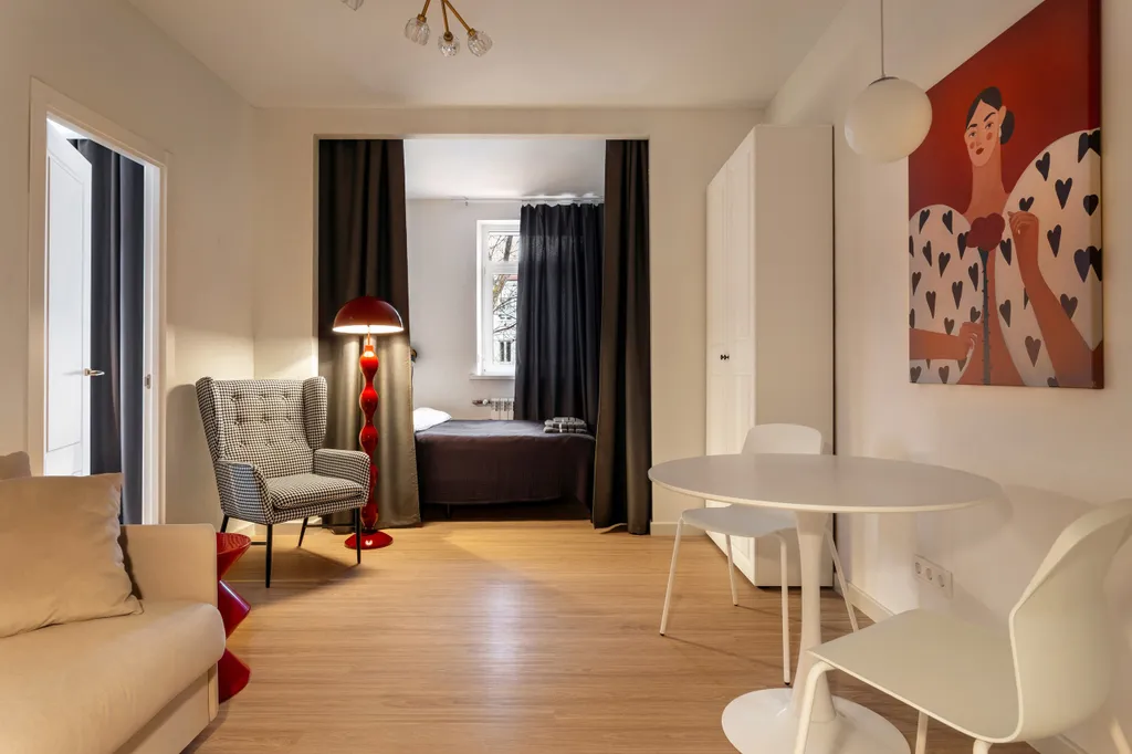 Квартира Квартира Дизайнерская евродвушка с акцентами в сердце Калининграда — Калининград