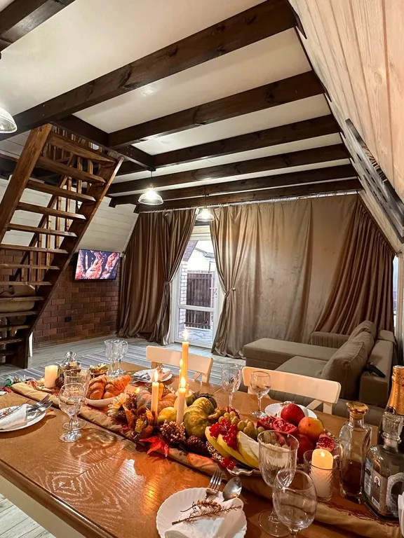 Коттедж 2-этажный с креслом качалкой