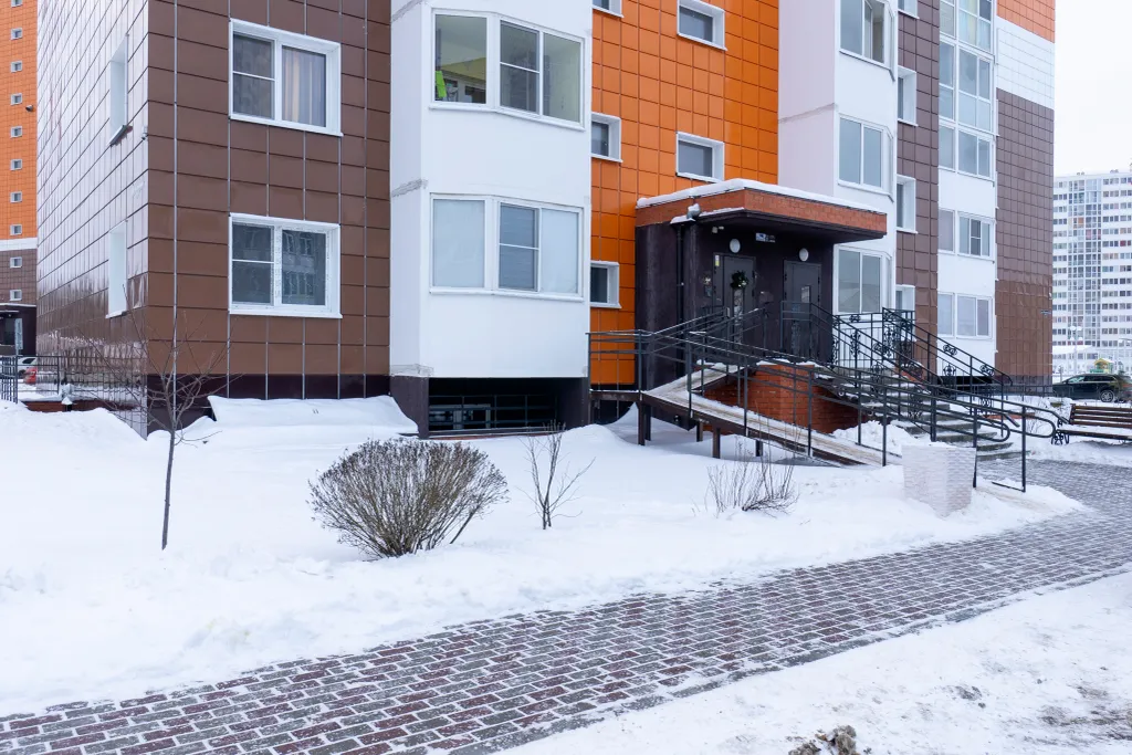 Удобная квартира рядом с хвойной рощей