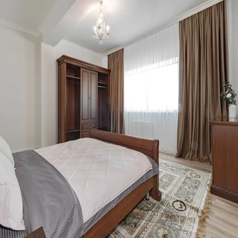 Светлая и уютная квартира в центре города с прекрасным видом