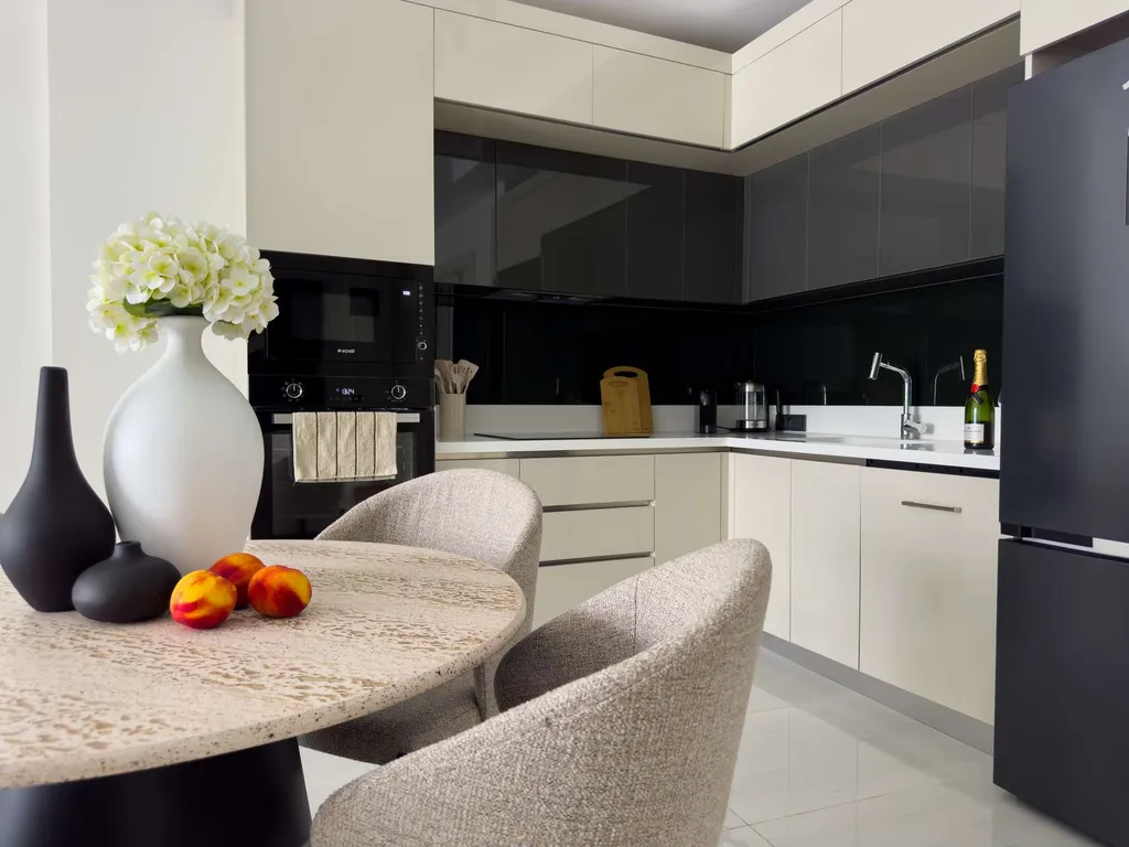 Azura World E с премиум инфраструктурой