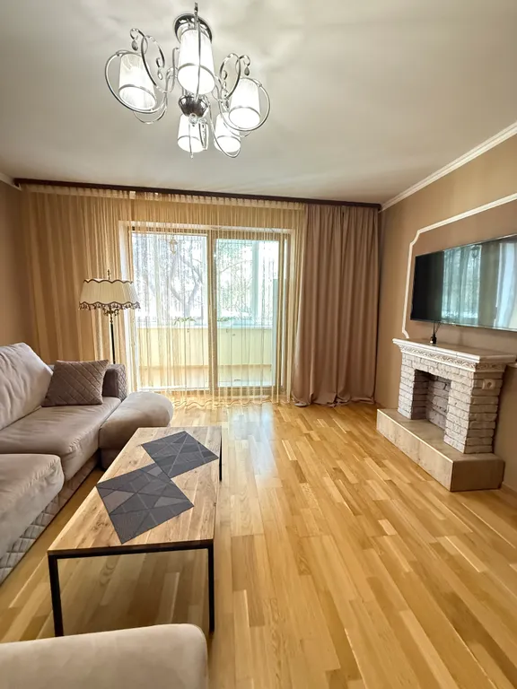 Квартира Большая трехкомнатная квартира на Лермонтова — Зеленоградск