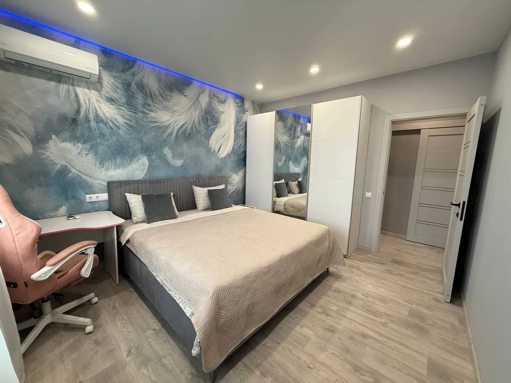 Квартира в 5 минутах пешком до Парка облаков. Парк Галицкого