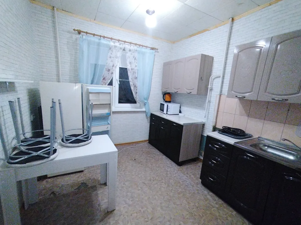 Вместительная квартира  рядом с басееном.