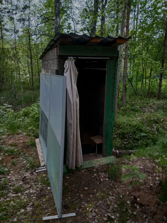 Домик на озере