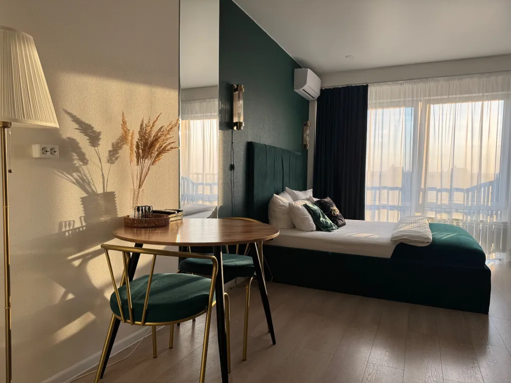 Квартира Красивая и уютная студия с видом на закат — аренда посуточно в Пенза