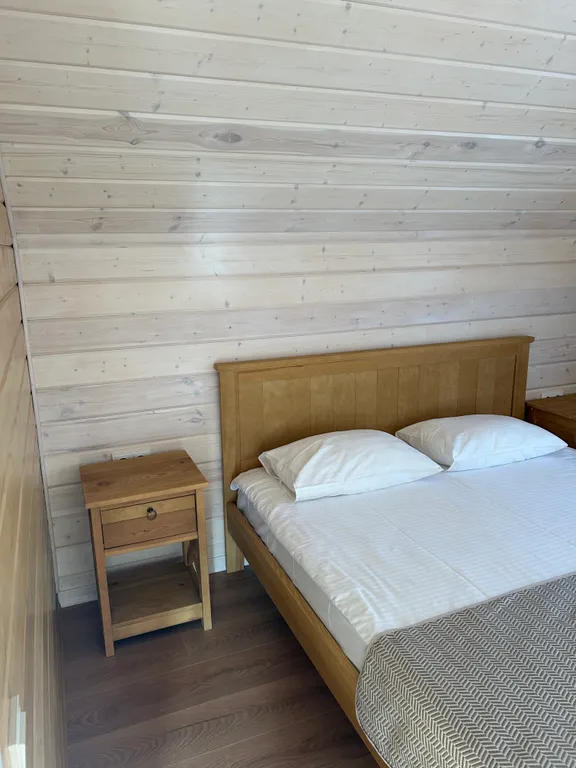 Дом в лесу с баней и видом на Волгу