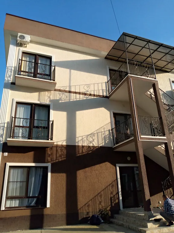 Студия с видом на горы