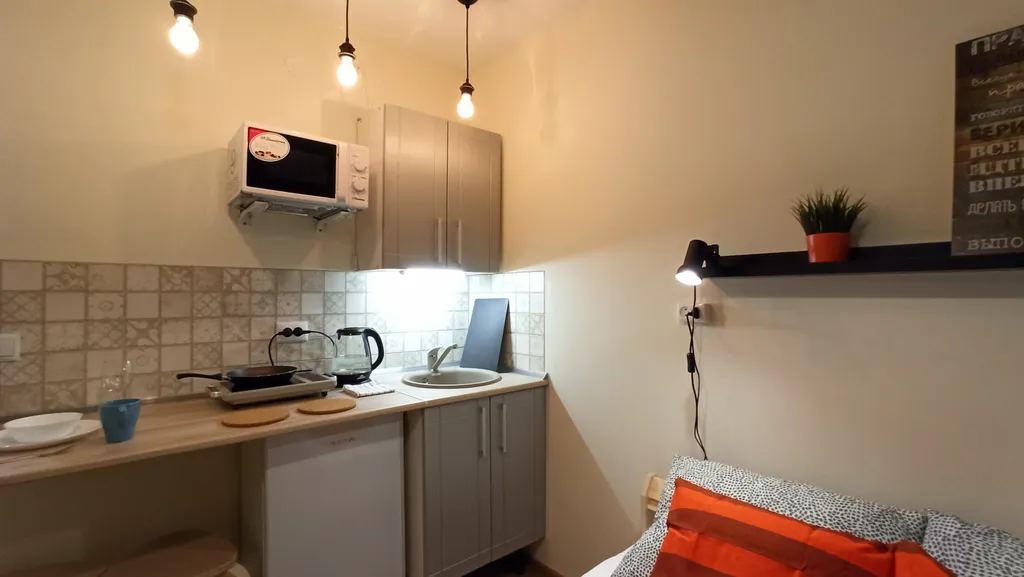 Квартира-студия возле ЖД Вокзала для проживания двоих гостей