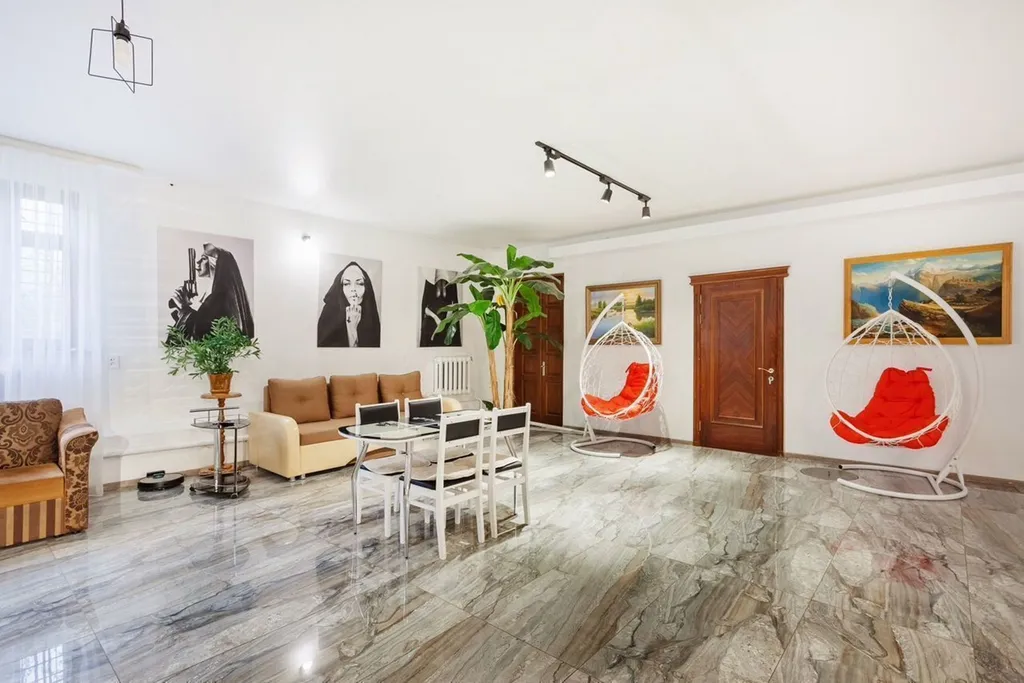 Дом для семейного отдыха с красивым видoм нa горoд