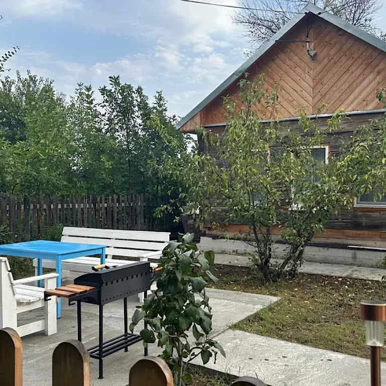 Домик в Лотосах (Изба)