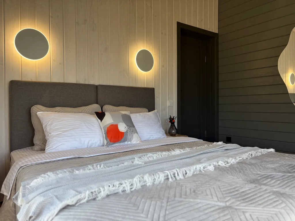 Дом с сауной и купелью в 400 метрах от водохранилища