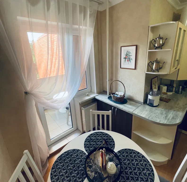 Квартира Квартира с двумя отдельными комнатами, исторический район, просторно — Калининград