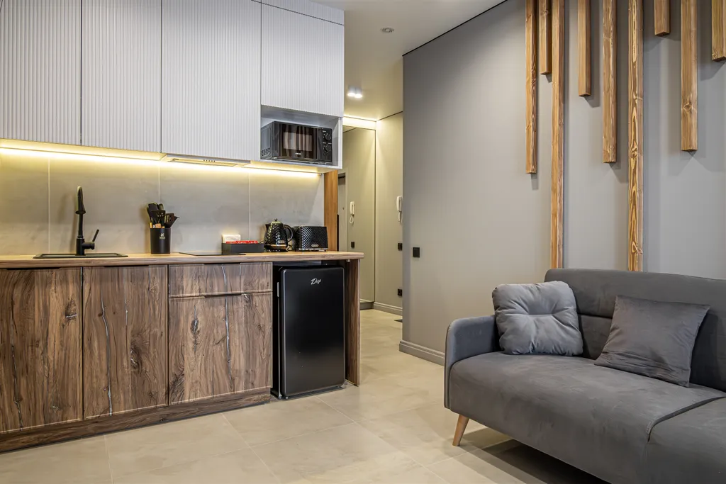 Дизайнерская квартира около сквера в бизнес -высотке